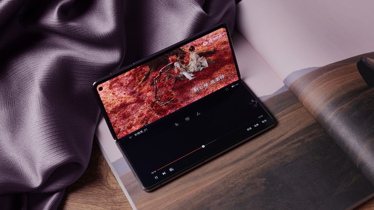 年度最强折叠屏是怎样炼成的?华为 Mate X5 带来满分答案