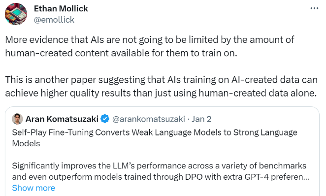 当LLM学会左右互搏,基础模型或将迎来集体进化