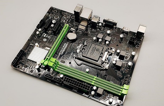 铭瑄300系是否兼容Windows 11的详细信息