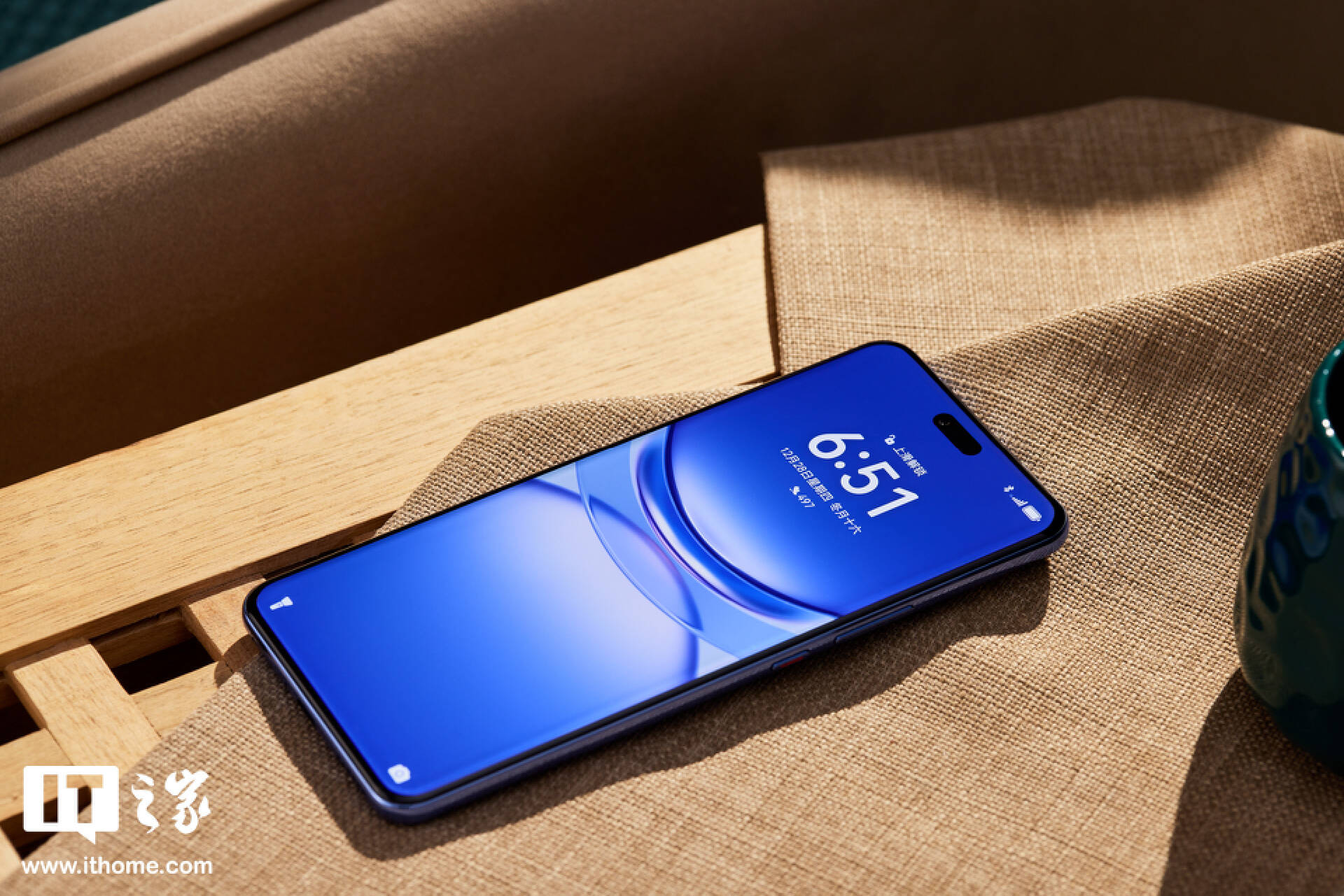 华为 nova 12 Ultra 即将开售!“巨会拍”的影像助力年末聚会轻松“出圈”