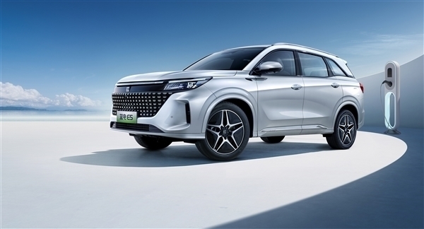 优惠促销显成效,赛力斯蓝电E5销量突破3000台大关