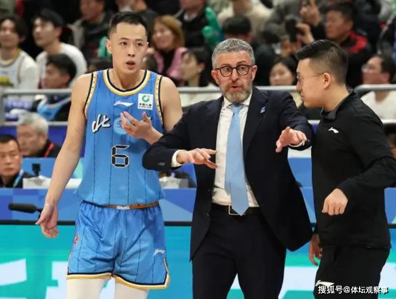 广州男篮引路，首钢崛起，内线魔兽归来，25+11为王，衷心祝福