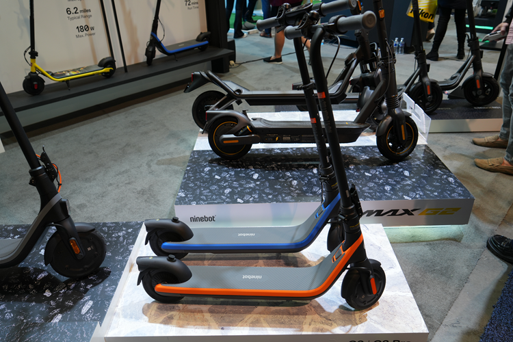 智能割草机器人、电助力自行车？九号新品CES引围观