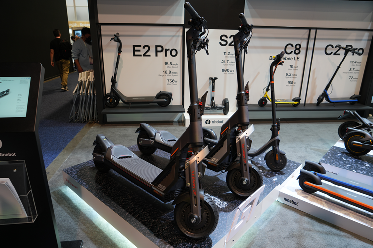 智能割草机器人、电助力自行车？九号新品CES引围观