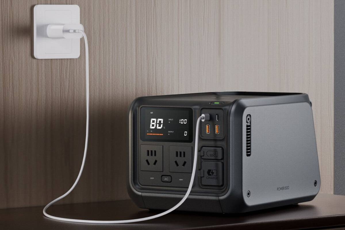 DJI大疆发布2200W户外电源，双PD3.1，支持无人机电池快充