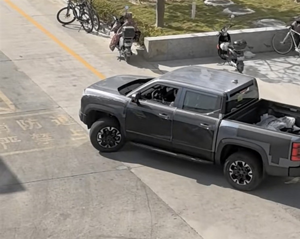 比亚迪全新皮卡曝光，科技配置或成市场黑马！