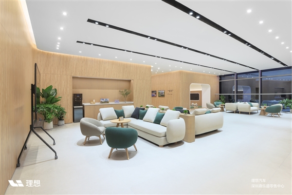 理想汽车旗舰零售中心正式开业,以全新设计理念提升用户体验