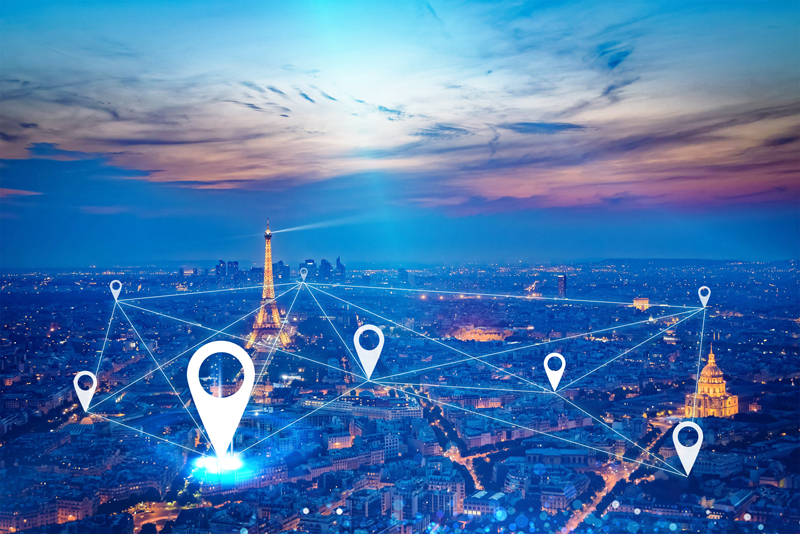 多连接设备和人工智能的关键角色：促进智慧城市发展