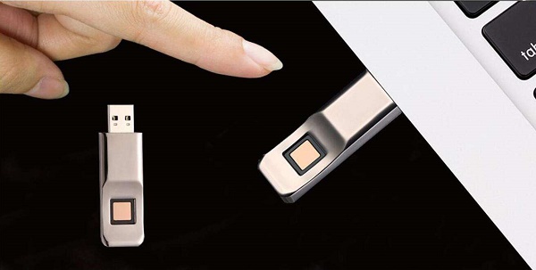 解决找不到任何驱动程序的问题：安装Windows 7