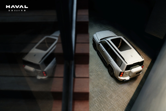 全新哈弗H9官图曝光:车尾外挂储物箱成亮点,预计上半年上市