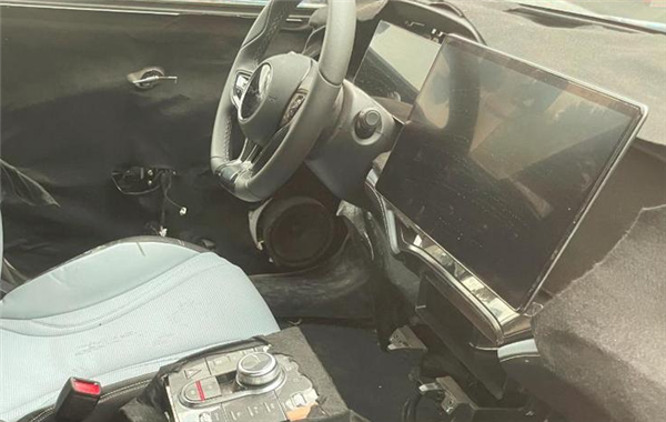 预计三月上市，比亚迪全新纯电小型SUV元UP曝光引人关注