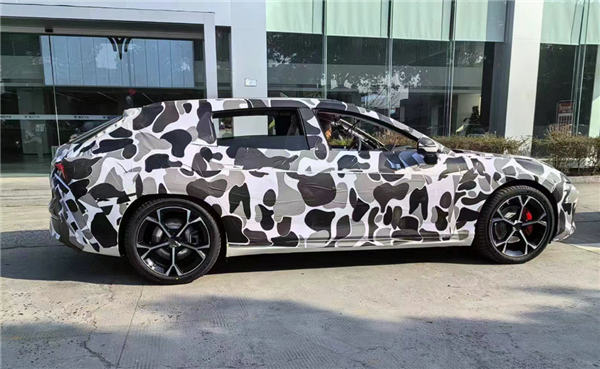 哪吒S猎装版谍照曝光,或成20万级市场新搅局者