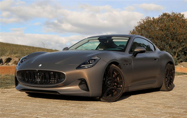 玛莎拉蒂电动版图再扩张,总裁纯电版2028年压轴登场