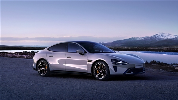 小米汽车设计盛宴将启,SU7手稿曝光展现未来科技感