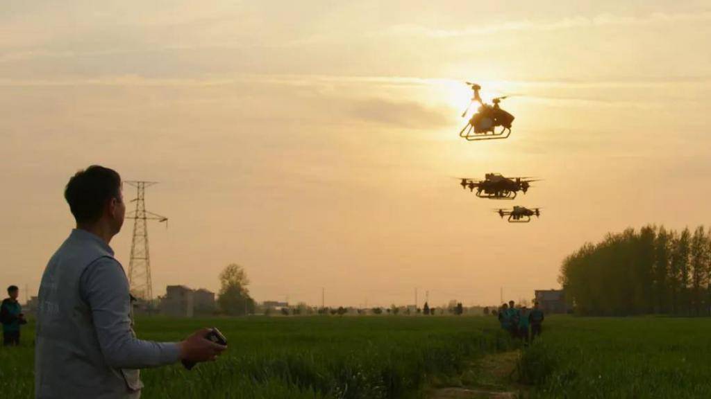 无人机表演生意的前景不甚看好，因为单场收入从1000万降至20万