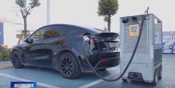 应对春运出行：浙江嘉兴高速成为充电机器人和潮汐充电站的新面貌