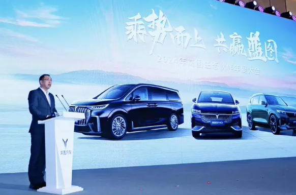 华为助力岚图冲刺10万辆年销售目标,共同探索智能化技术新境界