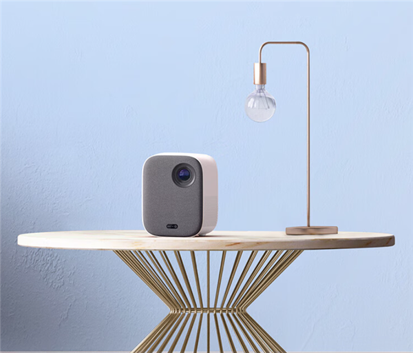 2023年中国智能投影市场首次调整,销量与销额双降