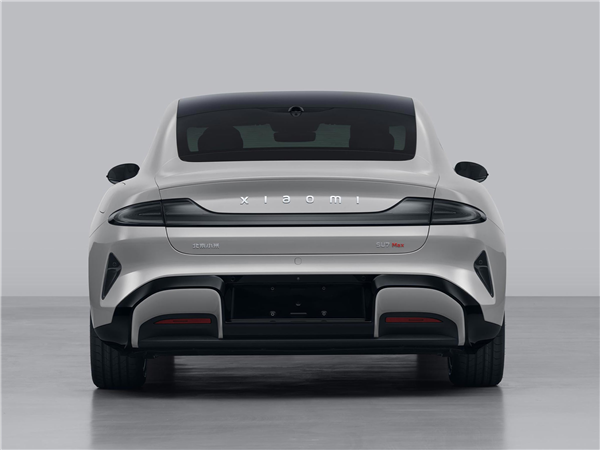 小米SU7新增特点揭晓：21英寸轮圈曝光，个性化尾部字母大小选择