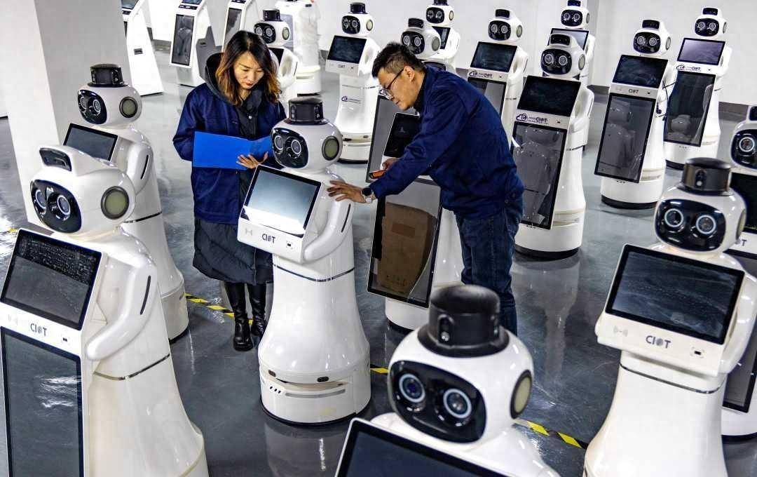 甘肃张掖：赶制机器人 冲刺开门红