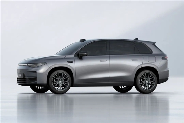 零跑汽车全新中型SUV预售开启,增程与纯电版价格曝光