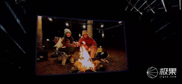 安卓“机皇”降临!三星S24搭载最强AI,通话实时翻译,体验逆天…