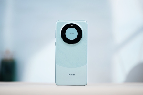 华为智慧助手升级，手机负一屏新增火车票行程展示功能