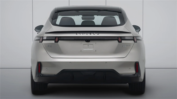 领克07 EM-P混动轿车申报完成,全新设计引领潮流