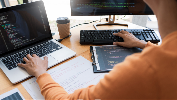 JavaScript 框架和技术在2023年的排名及趋势