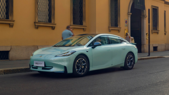 广汽埃安L3智能驾驶系统正式投入使用，昊铂GT测试车首次亮相