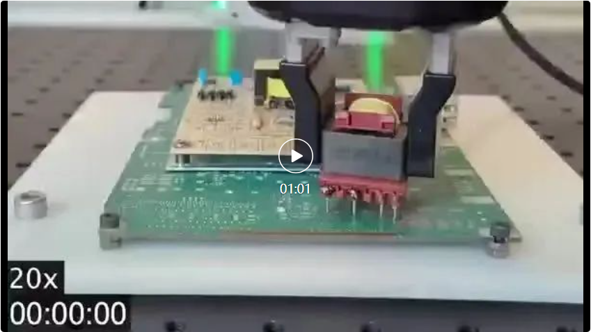 20分钟掌握装配电路板技能：开源SERL框架高效操控，速度超越人类三倍