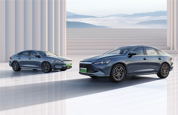 比亚迪全新秦PLUS与驱逐舰05荣耀版震撼上市,起售价7.98万起引领新能源时代