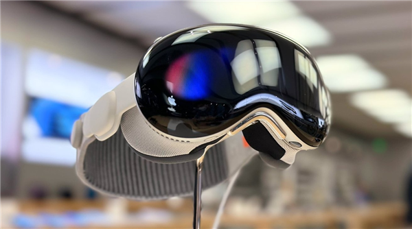 日本零部件主导Vision Pro成本：中国大陆供应电池等关键部件