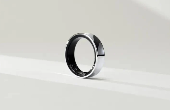 三星电子准备发布4万个Galaxy Ring智能戒指，备受期待者期待其功能和吸引力