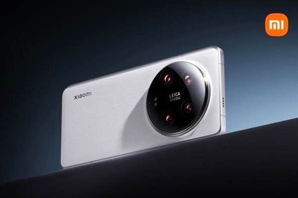 小米14 Ultra率先体验小米相册全新AIGC编辑功能