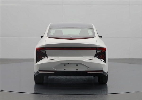 东风本田灵悉L纯电动轿车申报,独特设计引关注