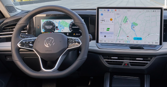 一汽大众全新迈腾B9高清谍照曝光,北京车展即将亮相