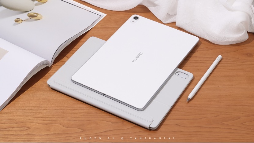 华为 MatePad Air 柔光版发布:防眩光更护眼,生产力大屏加持 PC 级专业办公