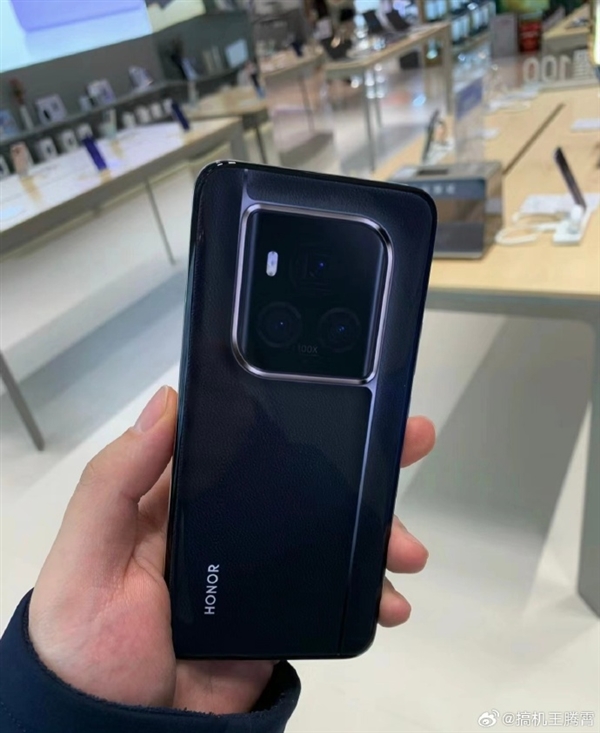 荣耀Magic6至臻版真机曝光,独特设计与卓越影像引期待