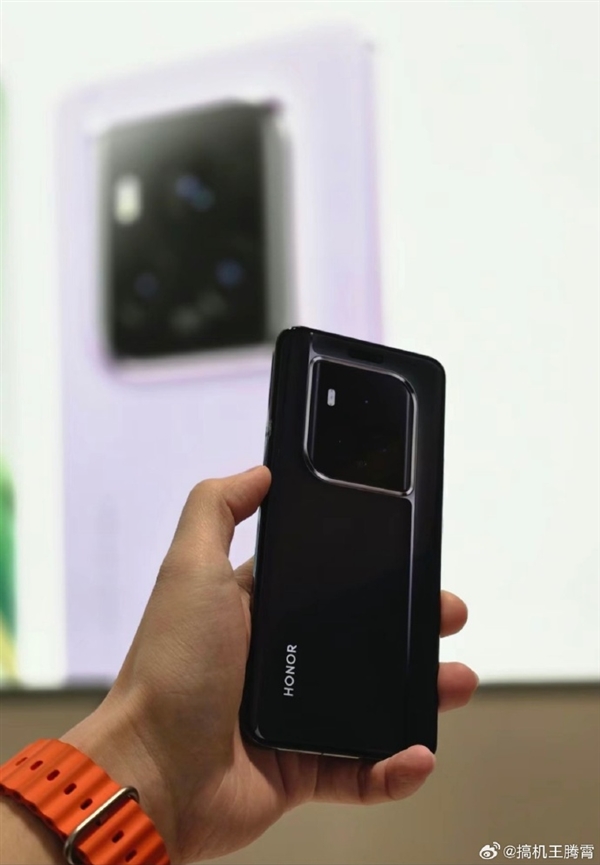 荣耀Magic6至臻版真机曝光,独特设计与卓越影像引期待