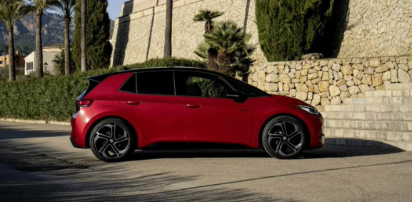 大众新款ID.3 GTX与ID.7 GTX Tourer亮相:电动运动新风尚