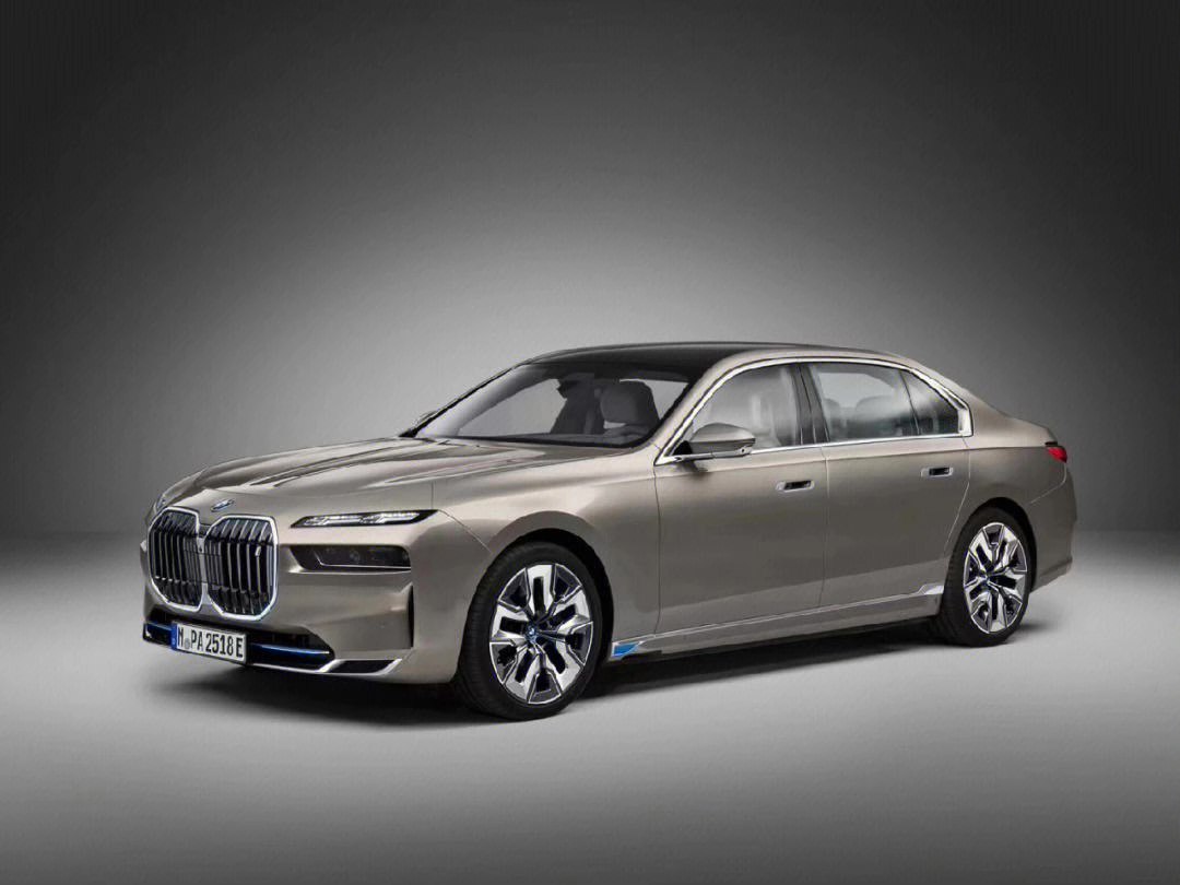 宝马CEO齐普策宣布：今年将销售50万辆纯电动汽车，涉及15款车型