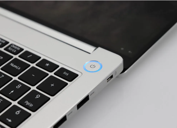 KDE与Slimbook联手打造,全新Plasma 6笔记本KDE Slimbook V震撼上市