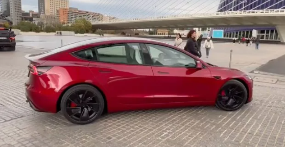 特斯拉全新Model 3 Performance焕新版韩国认证通过,动力与续航双升级