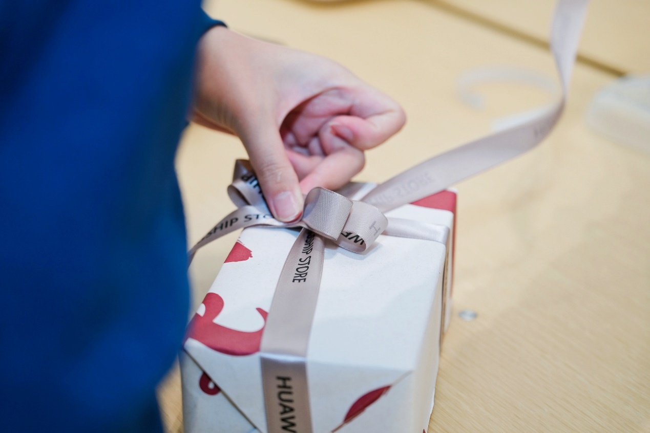 南京专属金陵风韵“城市客厅”来了！华为旗舰店・南京万象天地正式开业