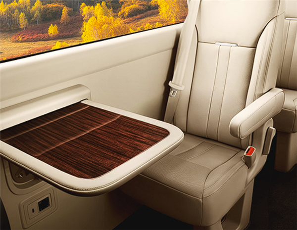 红旗国悦豪华礼宾车正式上市,售价46.8-59.8万元