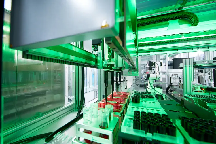 18个月，开创AI药研先例，Insilico公开其首款AI药物研发全过程，登Nature子刊