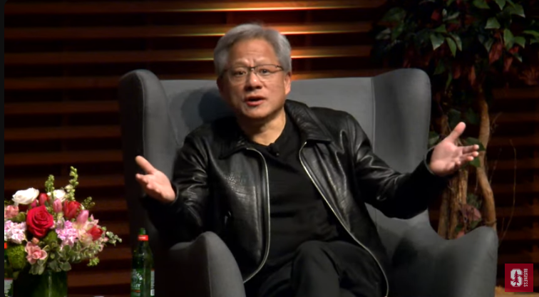 英伟达 CEO 黄仁勋拥有 50 名直接下属,称反对信息不对称的管理文化