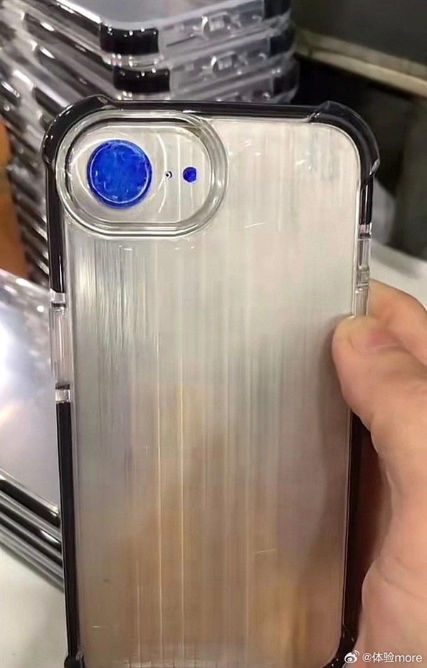 苹果新款iPhone SE 4曝光:颠覆小屏传统,预计2025年发布