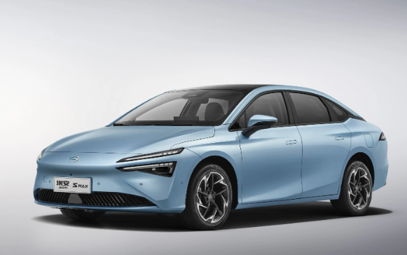 广汽埃安AION S MAX星瀚大降价,高性能电动车仅售17.99万元起